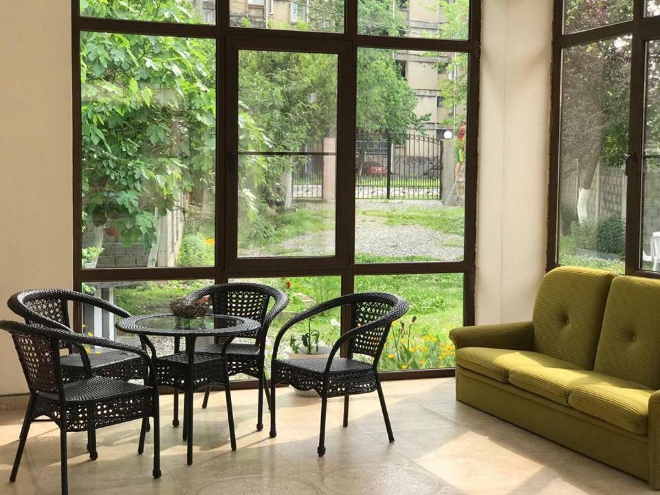 Гостевой Дом "Уют У Тумановых" Pizunda Extérieur photo